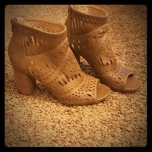 Cute tan heels